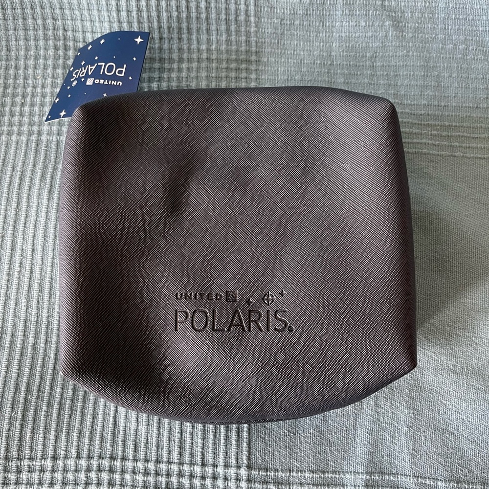 COPY - United airline business polaris class travel amenity kits